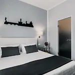 Easy فندق مبيت وإفطار 2*