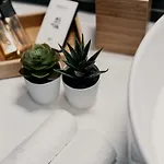 Easy فندق مبيت وإفطار 2*